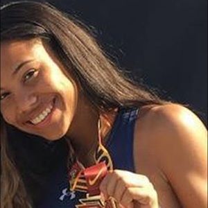 Meet your Posher, Bailey